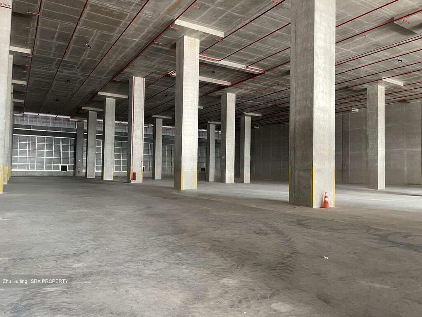 Jurong Hill (D22), Warehouse #464421671